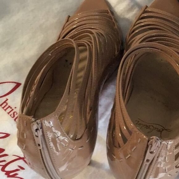 Christian Louboutin beige patent leather gortika peep-toe high heels shoes - Picture 3 of 5